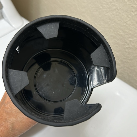 NWOT Black Cup Holder for Car - Expandable Adjustable Base & Portable - Picture 10 of 12